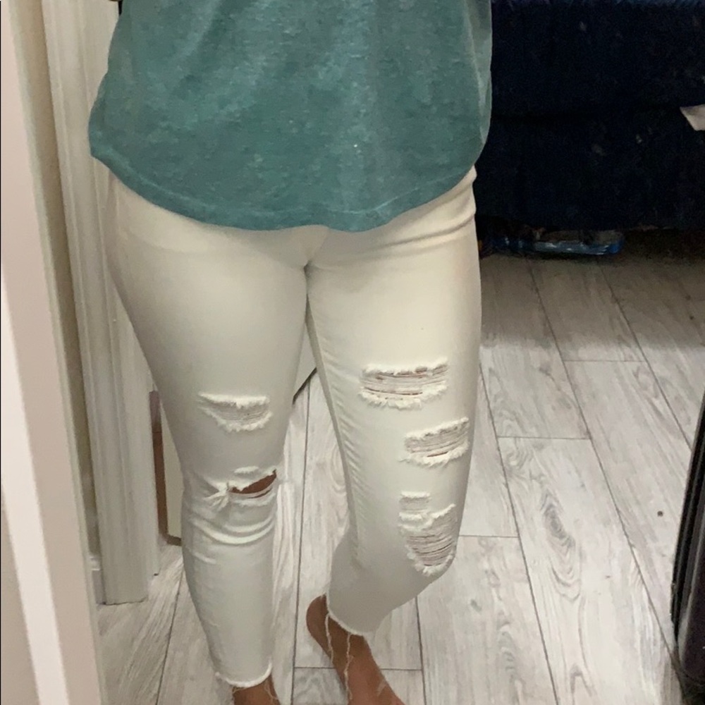 Distressed White Cropped Jegging - EXPRESS!